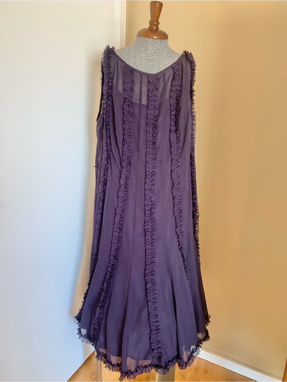 Adrianna Papell Plum Purple Silk/Chiffon Ruffle Flapper Cocktail Dress with Slip